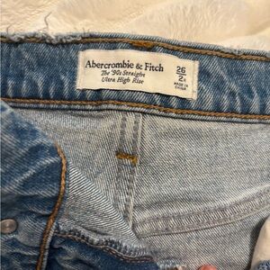 Abercrombie & Fitch 90s Straight Ultra High Rise 26 / 2R